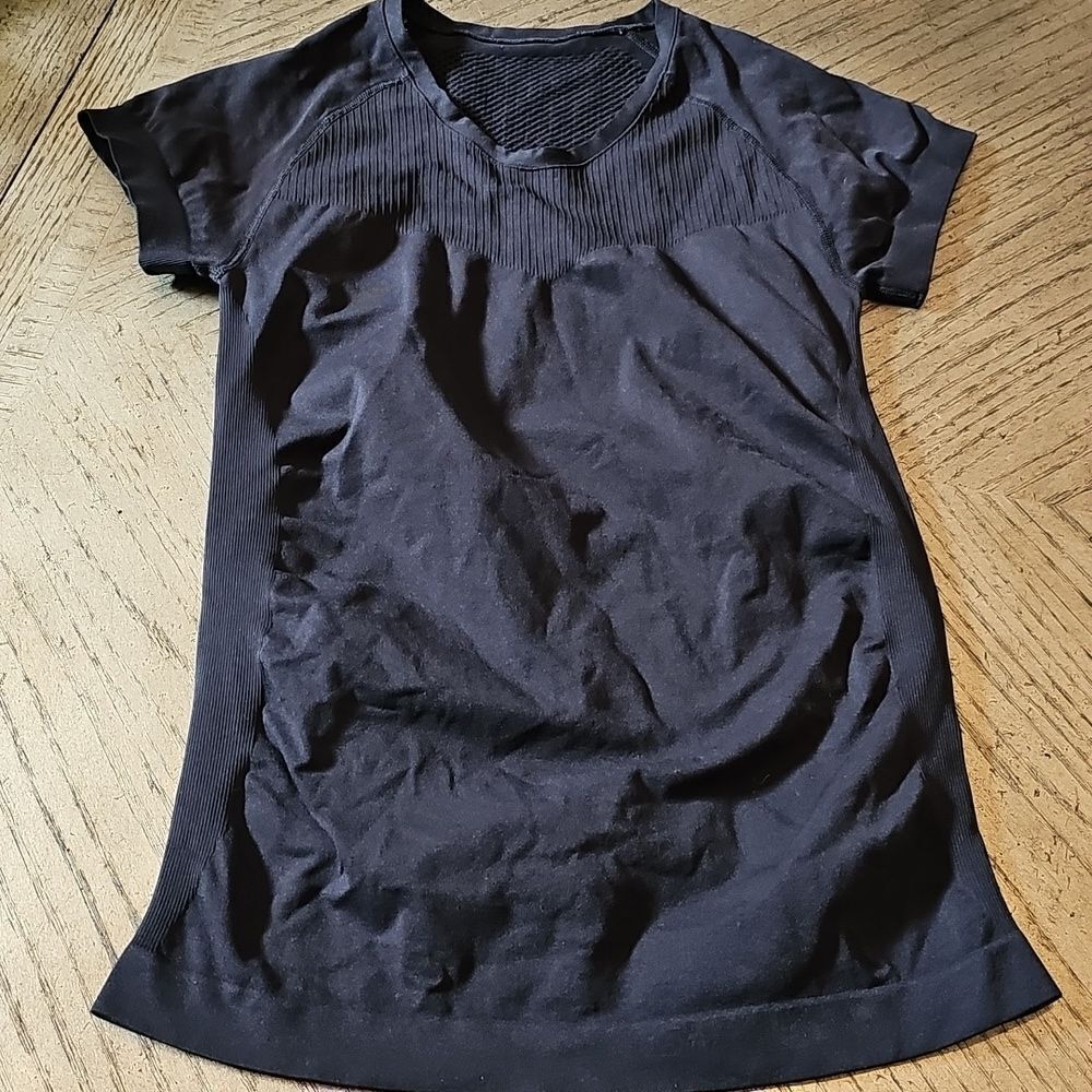 Black T Shirt size S Zella